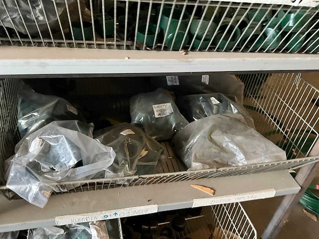 Partij tuinhek toebehoren - afbeelding 2 van  13