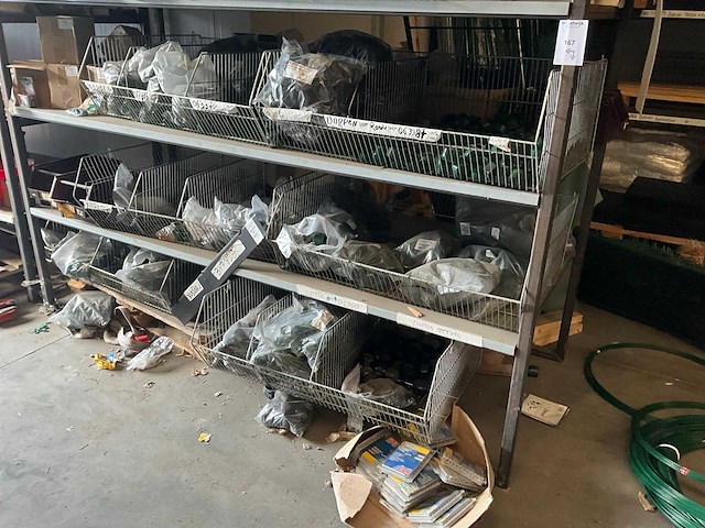 Partij tuinhek toebehoren - afbeelding 1 van  13