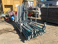 Partij uitbreidingsstukken voor steigers - afbeelding 1 van  3