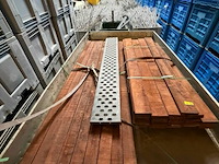 Partij uitheems hout