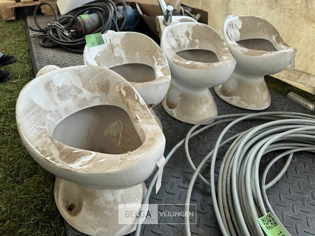 Partij urinoirs - afbeelding 1 van  6