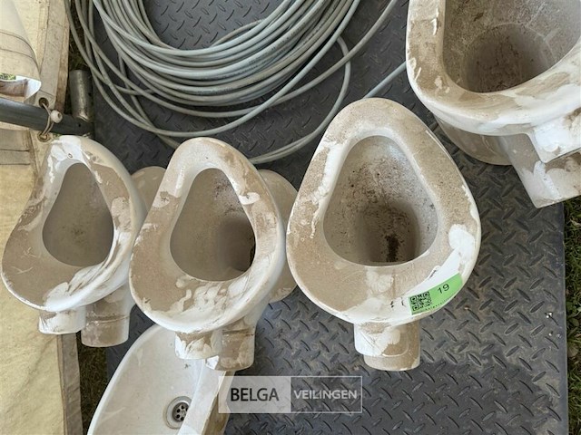 Partij urinoirs - afbeelding 6 van  6