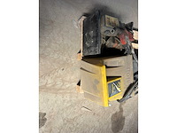 Partij van 2 dieselpompen incl. vision v60 brandstofdispenser - afbeelding 6 van  7