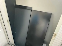 Partij van 4 metalen roldeurkasten – diverse afmetingen en kleuren - afbeelding 5 van  9