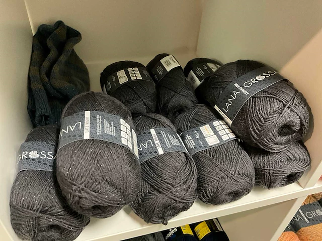 Partij van 407 diverse brei en haakgarens - afbeelding 14 van  44