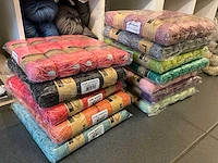 Partij van 650 diverse brei en haakgarens - afbeelding 17 van  27