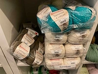 Partij van 707 diverse brei en haakgarens - afbeelding 13 van  31