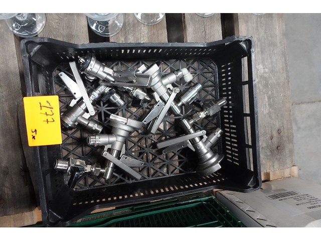 Partij vataansluitingen - afbeelding 1 van  6