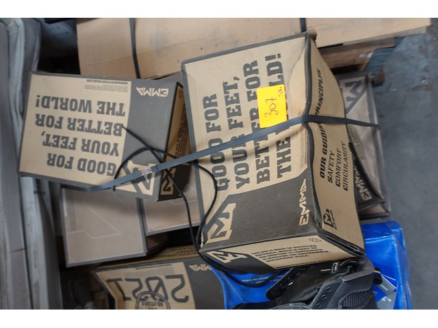 Partij veiligheidschoenen - afbeelding 3 van  9