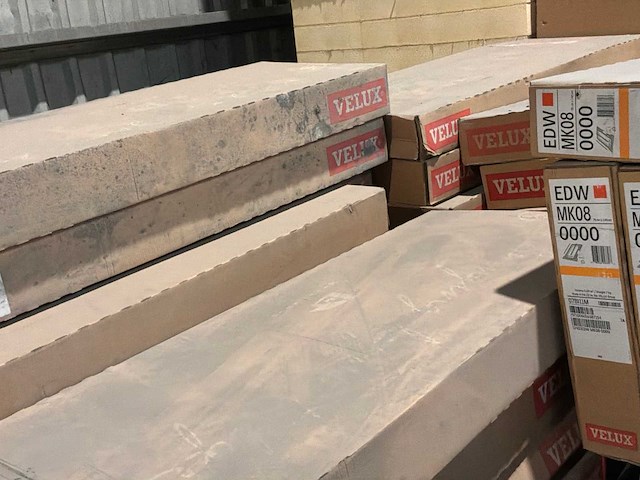 Partij velux toebehoren - afbeelding 2 van  5