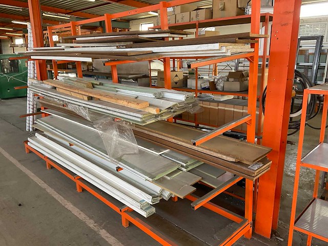 Partij vensterbanken en plinten - afbeelding 1 van  5