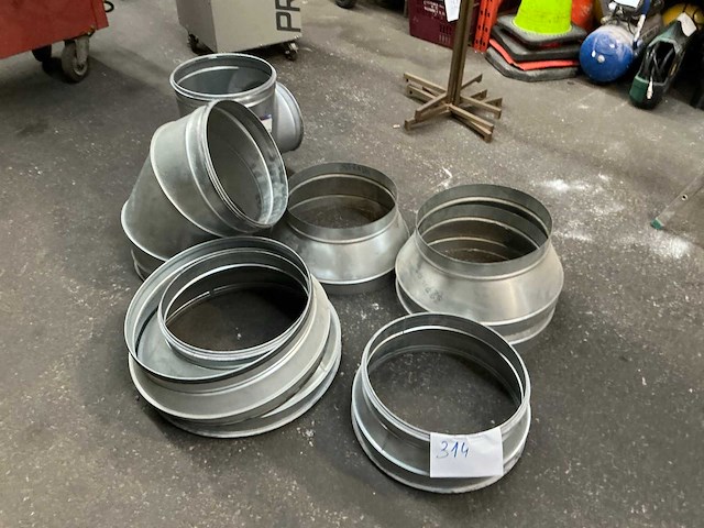 Partij ventilatie-koppelstukken - afbeelding 2 van  4