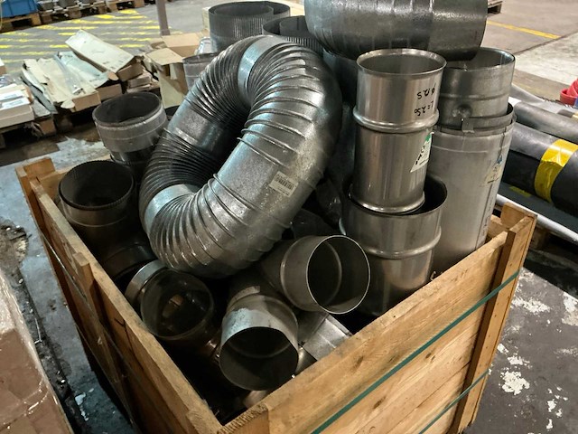 Partij ventilatiebuizen - afbeelding 4 van  4