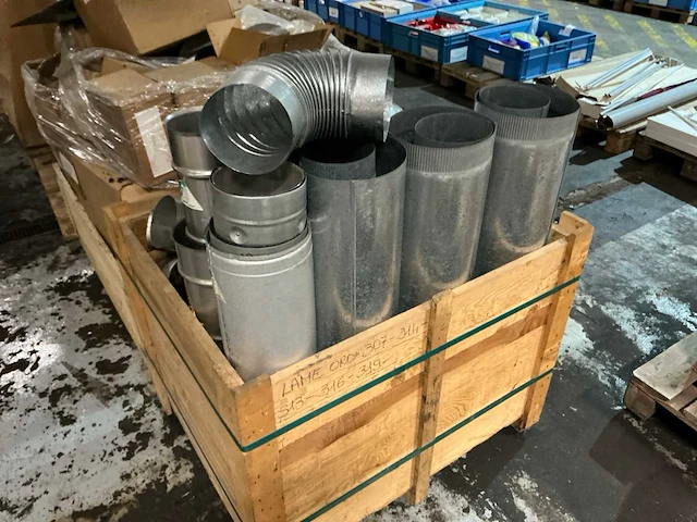 Partij ventilatiebuizen - afbeelding 2 van  4