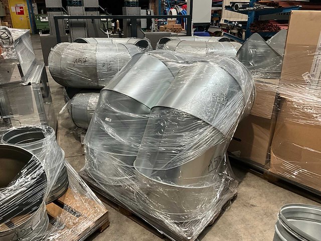 Partij ventilatiekanaal en koppelingen - afbeelding 1 van  10