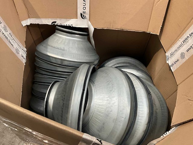 Partij ventilatiekanaal en koppelingen - afbeelding 8 van  10