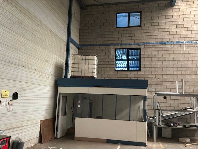 Partij ventilatiekanalen en ibc-container - afbeelding 4 van  5