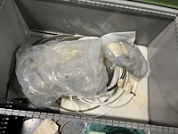 Partij verdeelblokken, koppelingen en industriële slangen - afbeelding 62 van  73