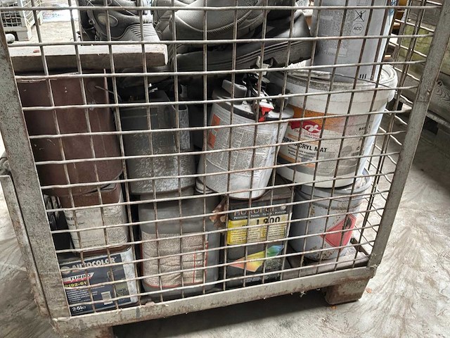 Partij verf en lak - afbeelding 4 van  5