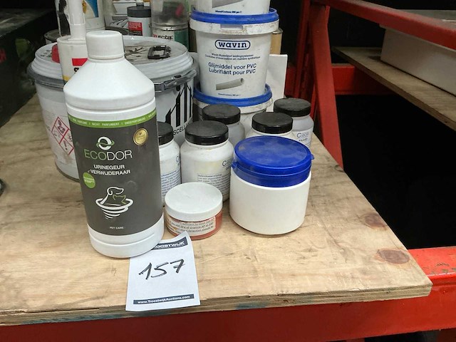 Partij verf, glijmiddel en vloeistoffen - afbeelding 2 van  5