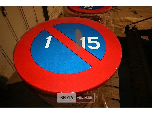 Partij verkeersborden "wisselend parkeren" - afbeelding 2 van  5