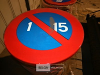 Partij verkeersborden "wisselend parkeren" - afbeelding 2 van  5
