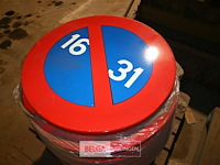 Partij verkeersborden "wisselend parkeren" - afbeelding 4 van  5