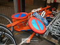 Partij verkeersborden - afbeelding 2 van  5