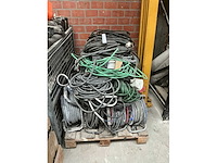 Partij verlengkabelhaspels en -snoeren - afbeelding 2 van  4