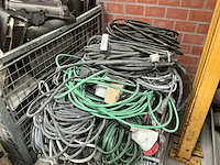 Partij verlengkabelhaspels en -snoeren - afbeelding 3 van  4