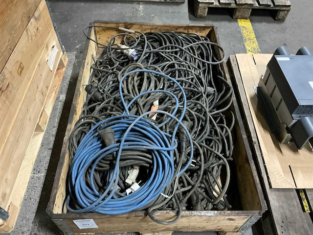 Partij verlengsnoeren - afbeelding 2 van  3