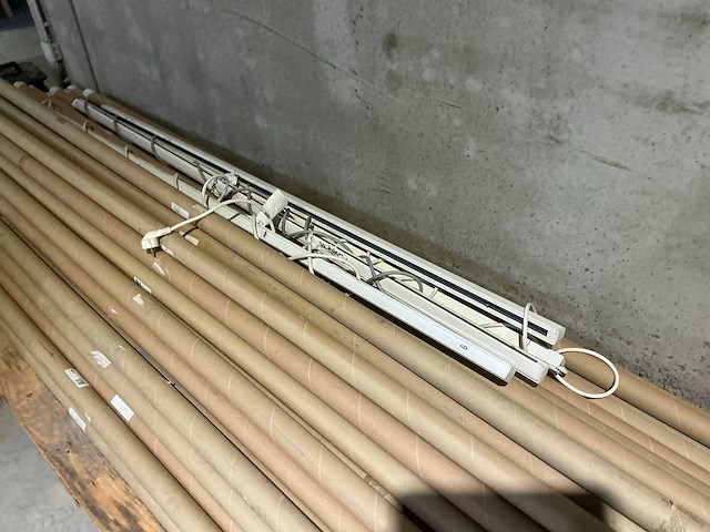 Partij verlichting en armaturen - afbeelding 5 van  11