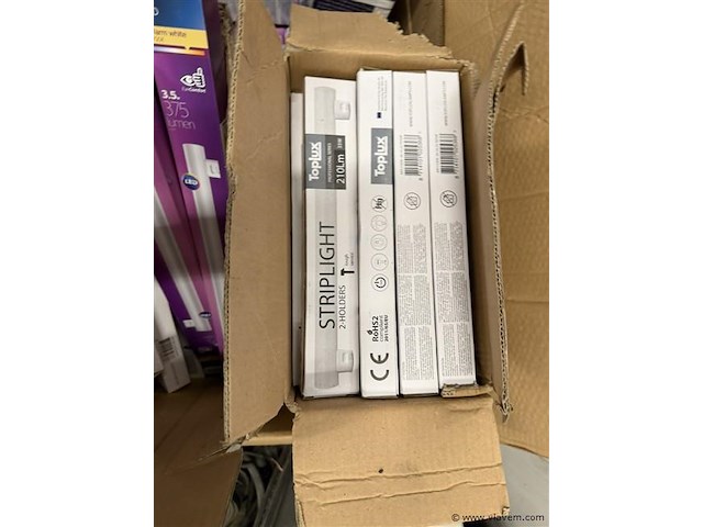 Partij verlichting en divers - afbeelding 5 van  8