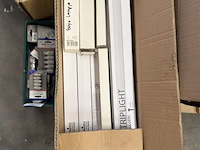 Partij verlichting en divers - afbeelding 6 van  8