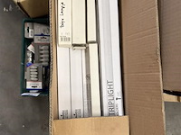 Partij verlichting en divers - afbeelding 6 van  8