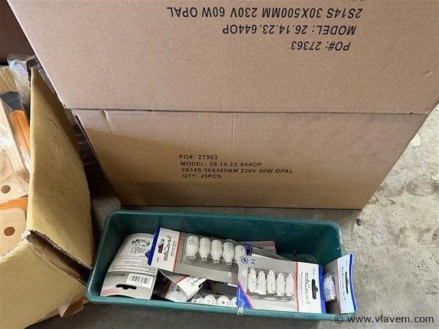 Partij verlichting en divers - afbeelding 7 van  8