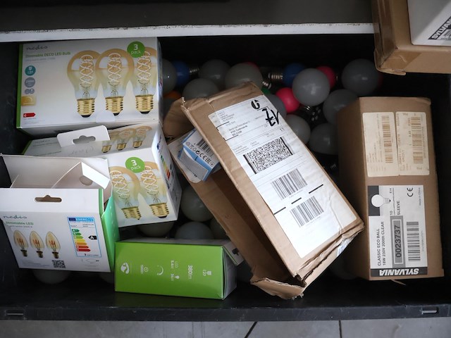 Partij verlichting - afbeelding 2 van  9