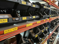 Partij verlichtingsmaterialen/onderdelen - afbeelding 2 van  34