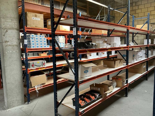 Partij verlichtingsmaterialen/onderdelen - afbeelding 1 van  34