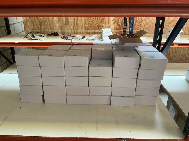 Partij verlichtingsmaterialen/onderdelen - afbeelding 15 van  34