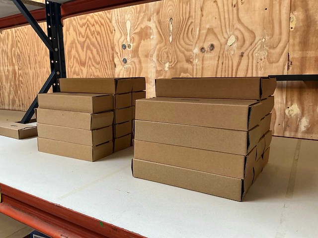 Partij verlichtingsmaterialen/onderdelen - afbeelding 20 van  34