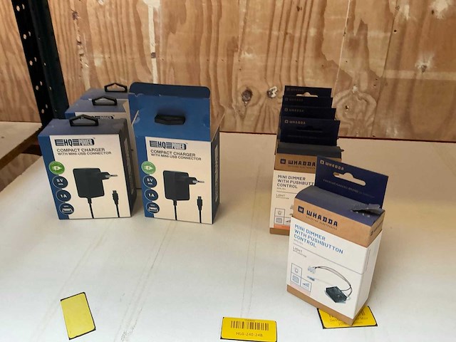 Partij verlichtingsmaterialen/onderdelen - afbeelding 22 van  34