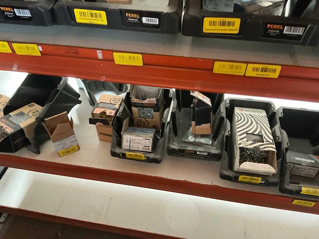 Partij verlichtingsmaterialen/onderdelen - afbeelding 30 van  34