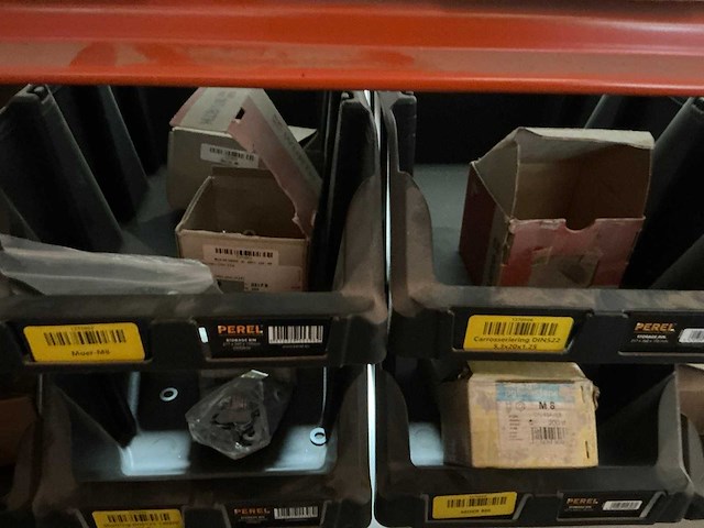 Partij verlichtingsmaterialen/onderdelen - afbeelding 32 van  34