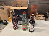 Partij vermouth, tequila en whisky - afbeelding 1 van  4