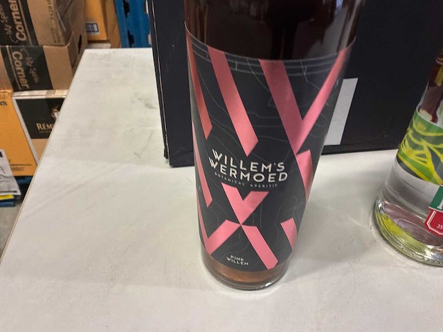 Partij vermouth, tequila en whisky - afbeelding 3 van  4