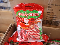 Partij vervallen candy canes (plm 8 dozen) - afbeelding 2 van  4