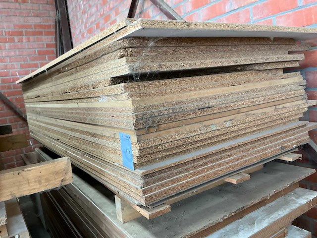 Partij vezel- en mdf-platen - afbeelding 1 van  3