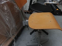 Partij vintage architectenstoel/atelierstoel - afbeelding 4 van  6