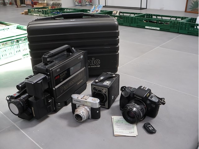 Partij vintage camera - afbeelding 1 van  7